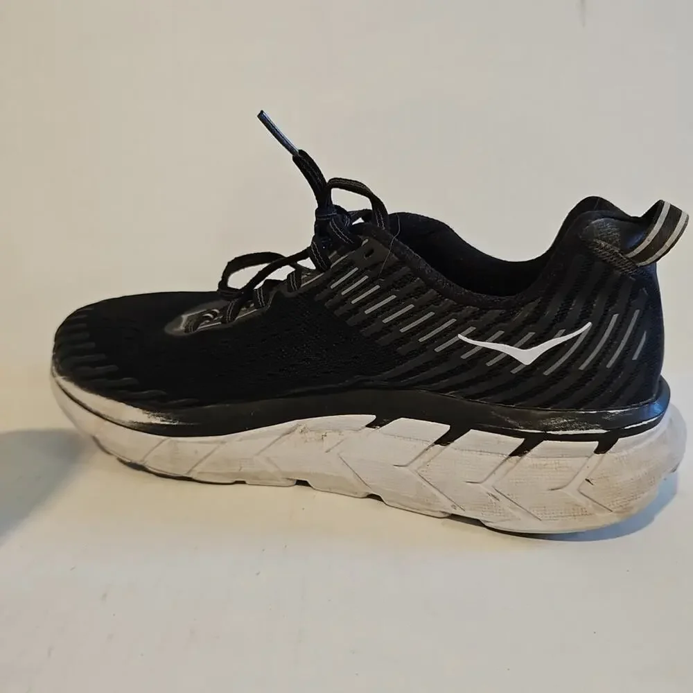 Hoka One One Women’s Clifton 5 1093756 Black/Wht Running Shoes Sneakers Size 8